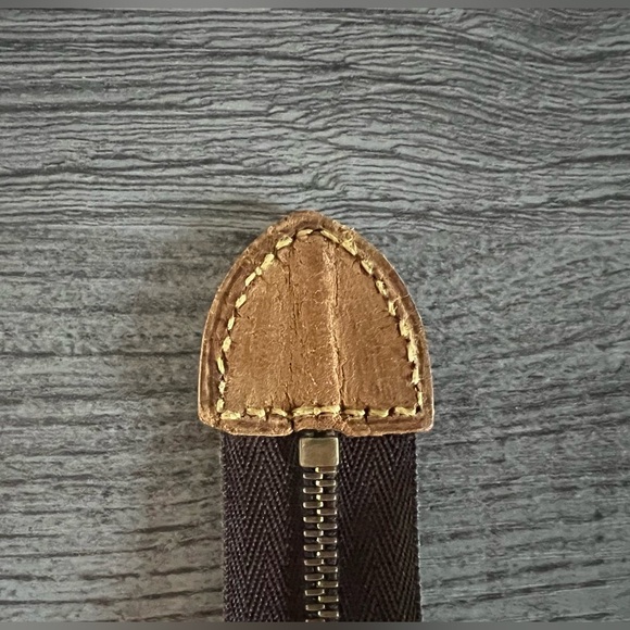 ❌ SOLD ❌ Louis Vuitton Monogram Toiletry Pouch 26/Cosmetic Bag/Clutch - Picture 10 of 14